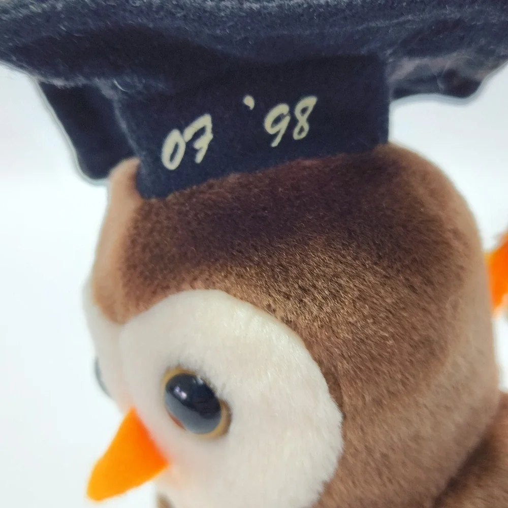 Ty Beanie Baby Wise the Owl Graduation Class of 1998 Brown Plush with Cap Tassel
